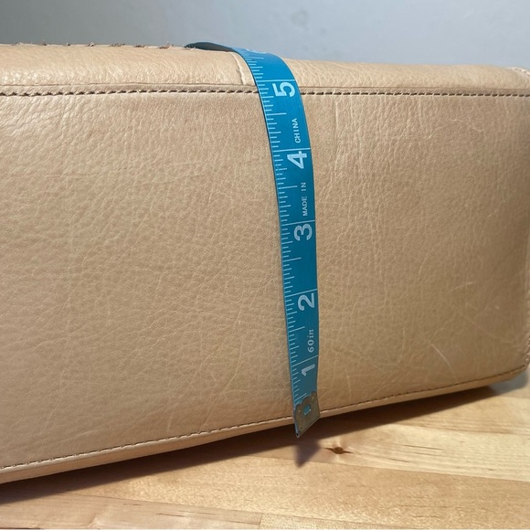 Lucky Brand Natural Leather shoulder bag - Picture 11 of 12